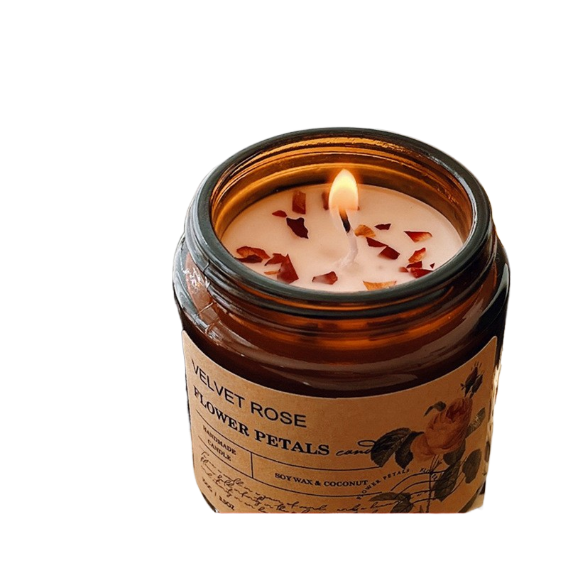 Smokeless bedroom with dried flower scented candles